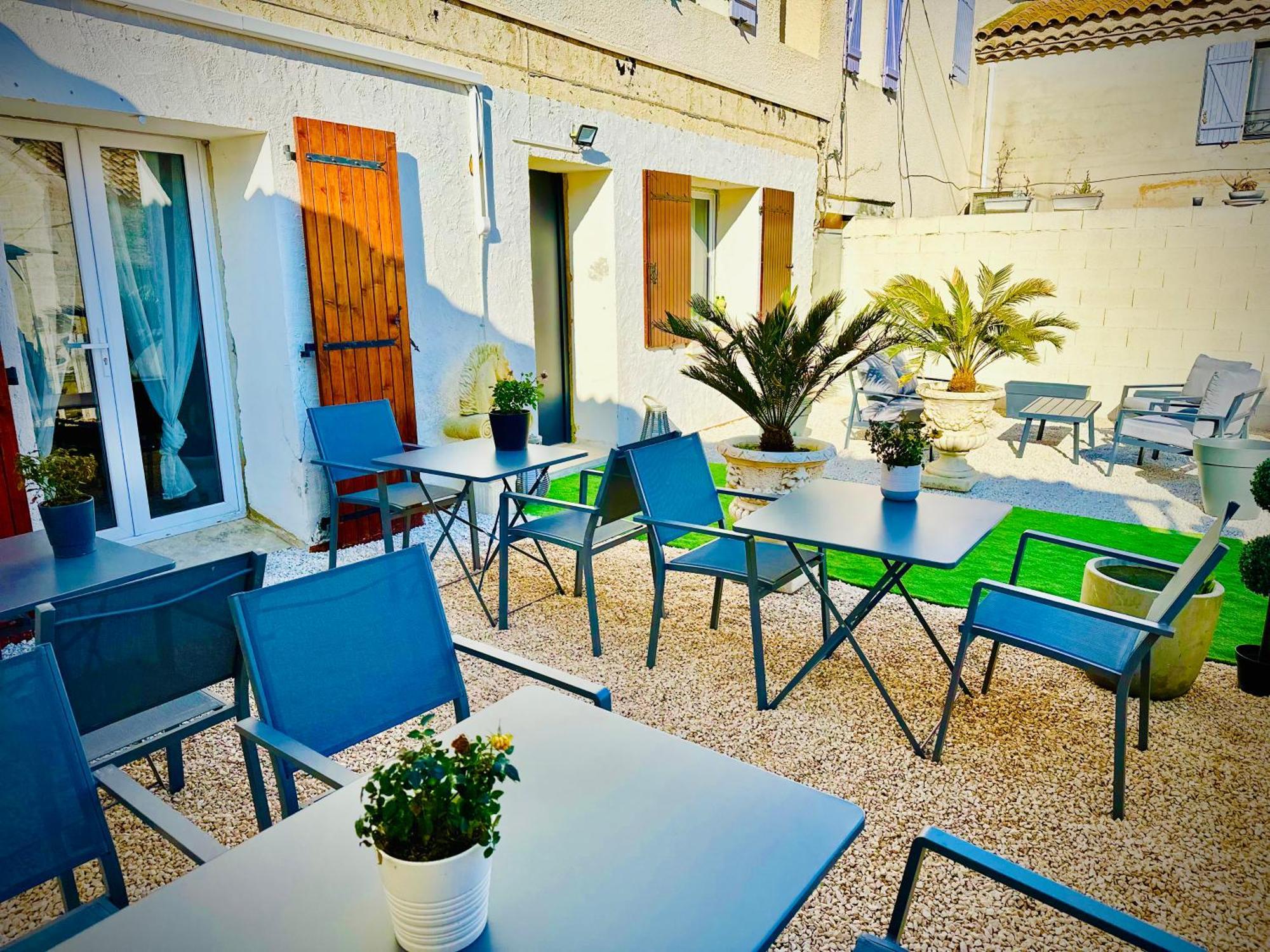 Les Appartements Du Mas - Emeraude Aigues-Mortes Exterior photo