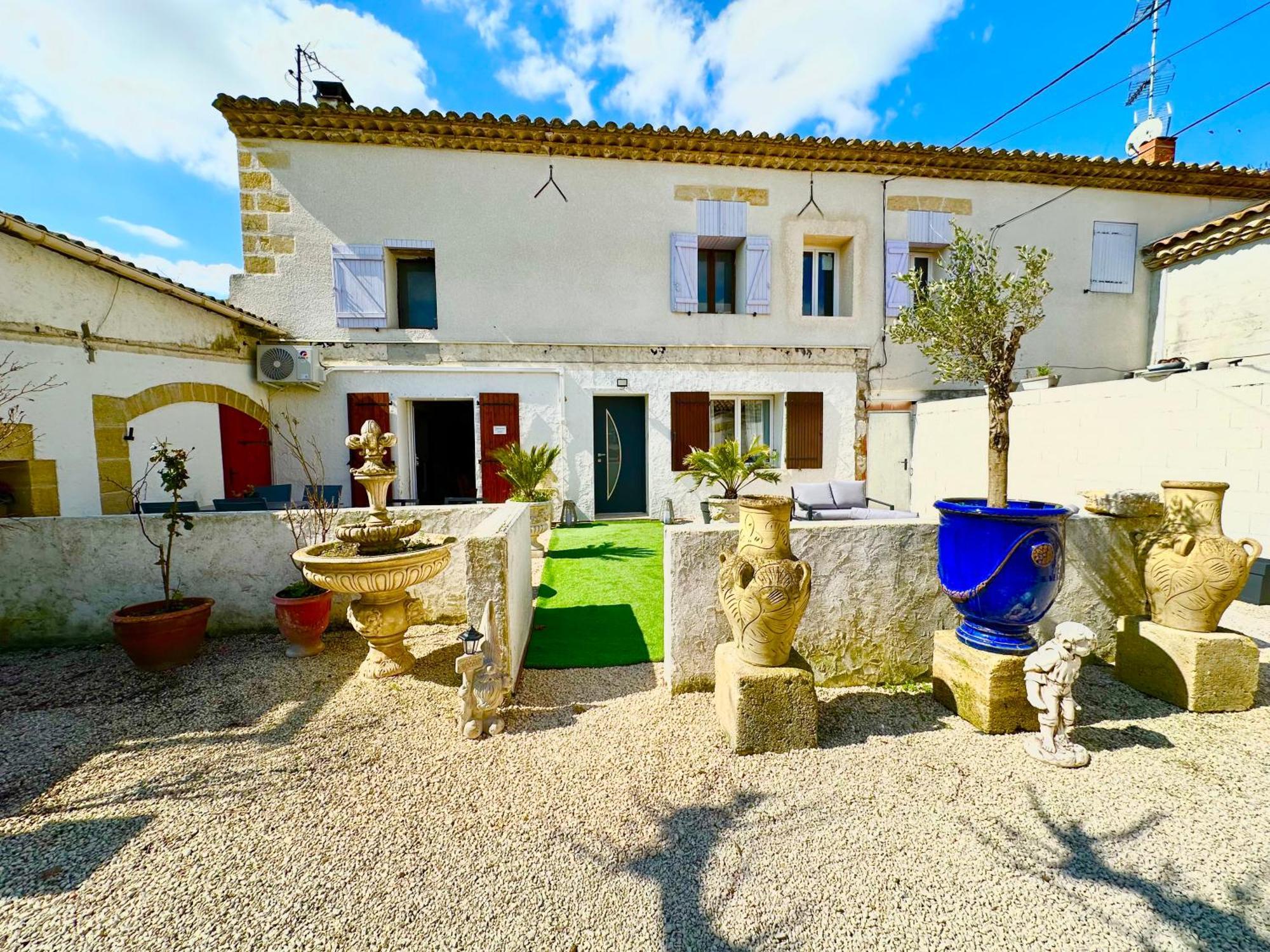 Les Appartements Du Mas - Emeraude Aigues-Mortes Exterior photo