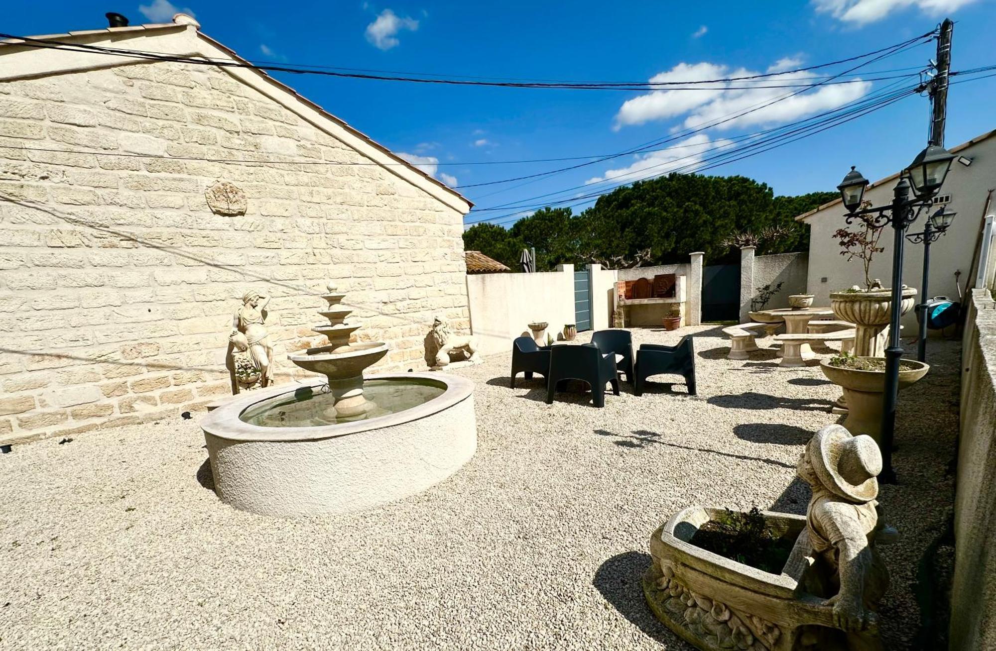 Les Appartements Du Mas - Emeraude Aigues-Mortes Exterior photo